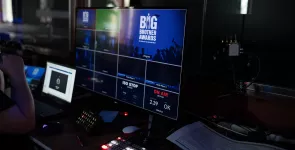 Blick auf den Regiemonitor der BigBrotherAwards.
