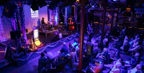Blick aus dem Publikum auf die BigBrotherAwards.
