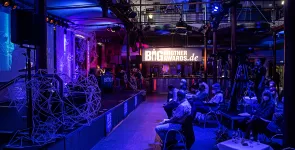 Saal der BigBrotherAwards 2021.