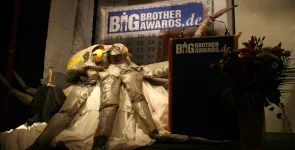 Die Datenkrake auf der Bühne der BBAs 2007.