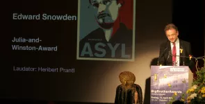 Heribert Prantl am Redner.innenpult.