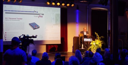 Peter Wedde am Redner.innenpult.